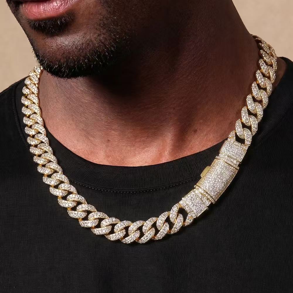 22mm Miami Cuban Chain — VVS Moissanite, Gold and Rose Gold